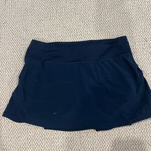 Navy Lululemon size 4 pace rival skort